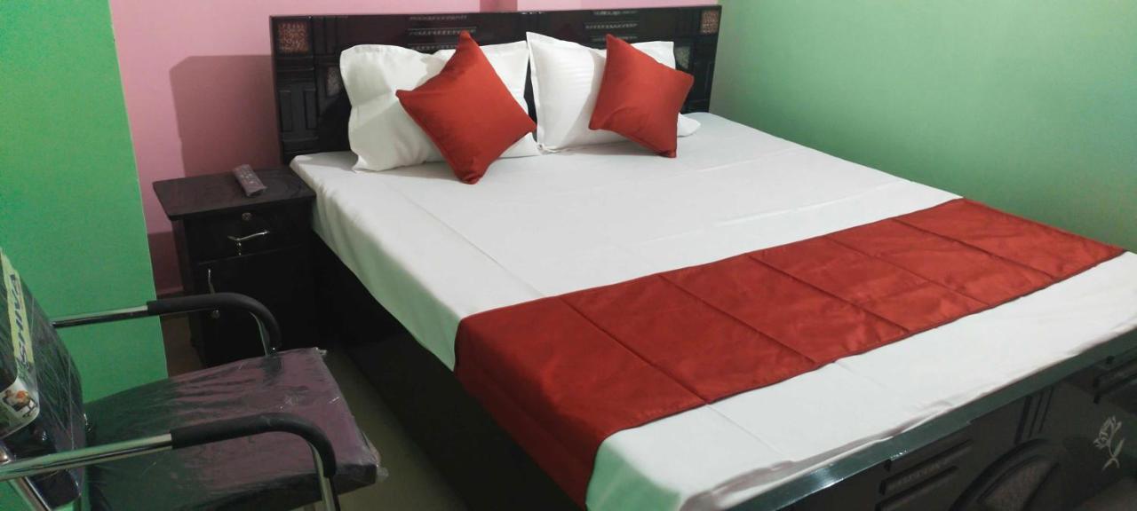 Spot On Hotel Royal Garden Danapur Екстер'єр фото